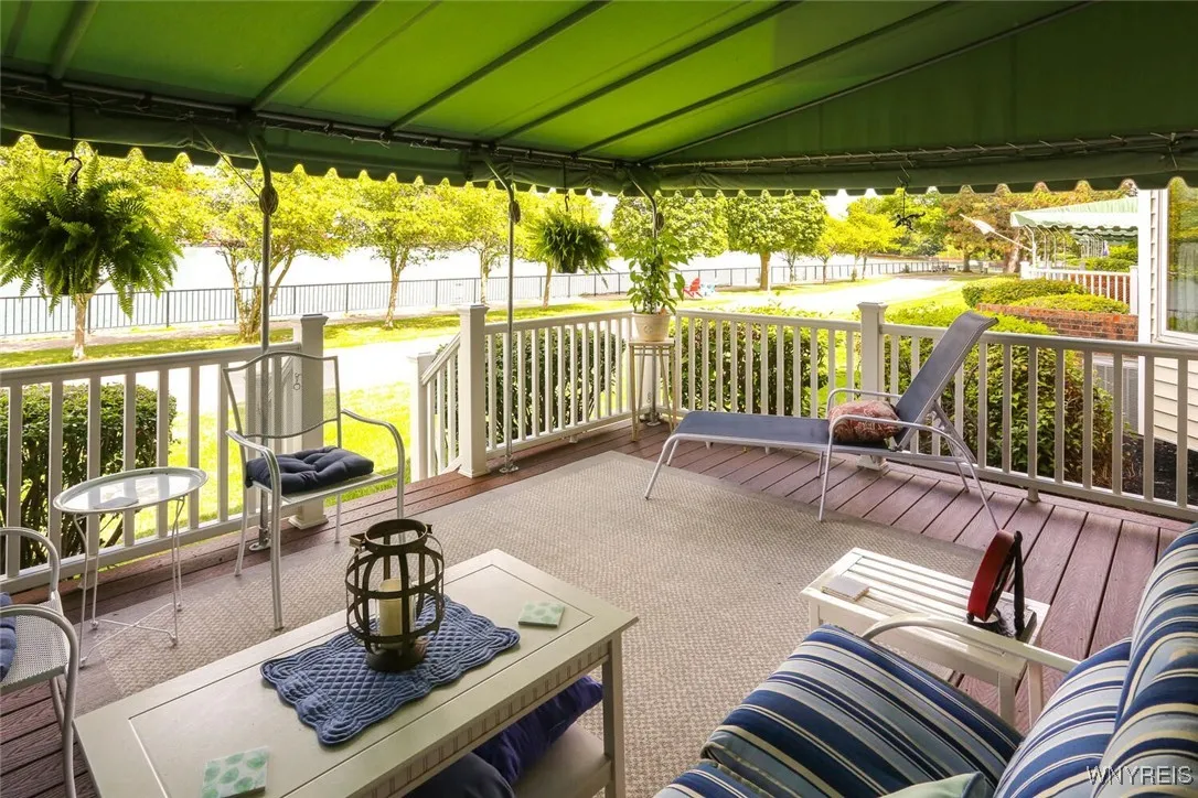 152 Niagara Shore Drive, Tonawanda, New York 14150, Tonawanda, New York 14150, 2 Bedrooms Bedrooms, 7 Rooms Rooms,1 BathroomBathrooms,Residential,For Sale,152 Niagara Shore Drive, Tonawanda, New York 14150,0,B1633966