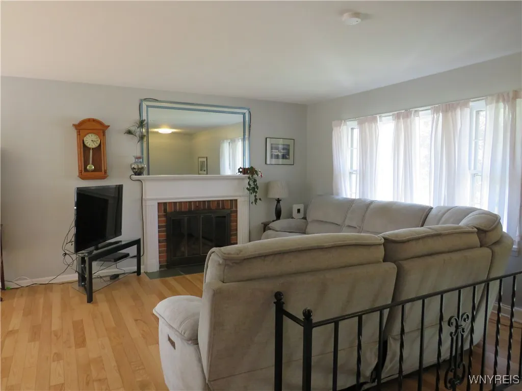 1936 Marjorie Road, Grand Island, New York 14072, Grand Island, New York 14072, 3 Bedrooms Bedrooms, 9 Rooms Rooms,1 BathroomBathrooms,Residential,Closed,1936 Marjorie Road, Grand Island, New York 14072,0,B1633816