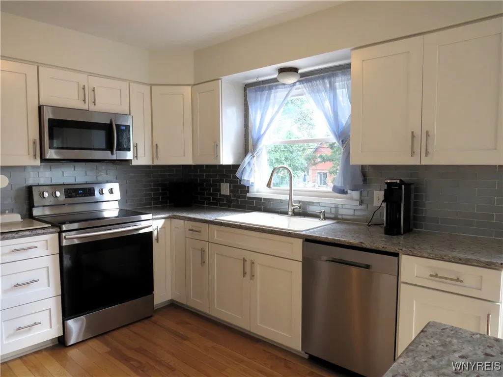 1936 Marjorie Road, Grand Island, New York 14072, Grand Island, New York 14072, 3 Bedrooms Bedrooms, 9 Rooms Rooms,1 BathroomBathrooms,Residential,Closed,1936 Marjorie Road, Grand Island, New York 14072,0,B1633816