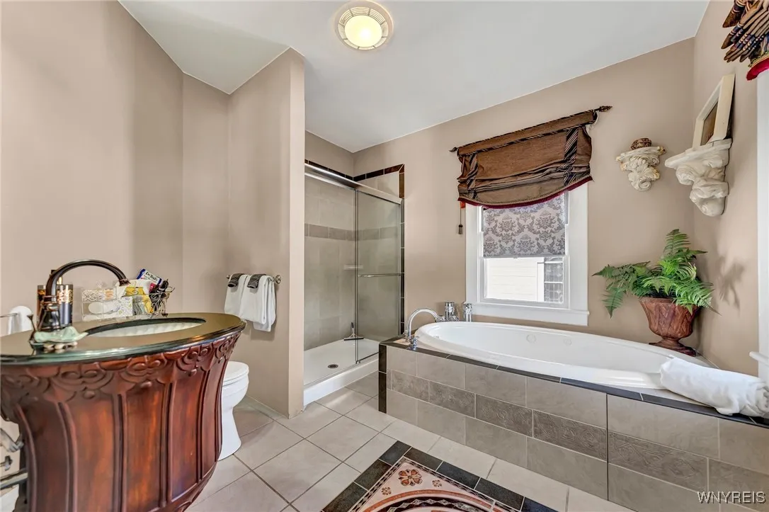 5107 Langford Road, North Collins, New York 14111, North Collins, New York 14111, 9 Bedrooms Bedrooms, ,7 BathroomsBathrooms,Residential,For Sale,5107 Langford Road, North Collins, New York 14111,0,B1634191