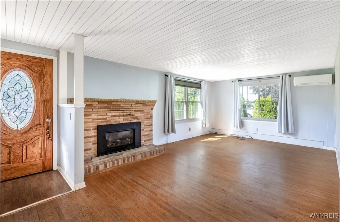 11094 Fairview Drive, Alden, New York 14086, Alden, New York 14086, 3 Bedrooms Bedrooms, 6 Rooms Rooms,1 BathroomBathrooms,Residential,Closed,11094 Fairview Drive, Alden, New York 14086,0,B1633322