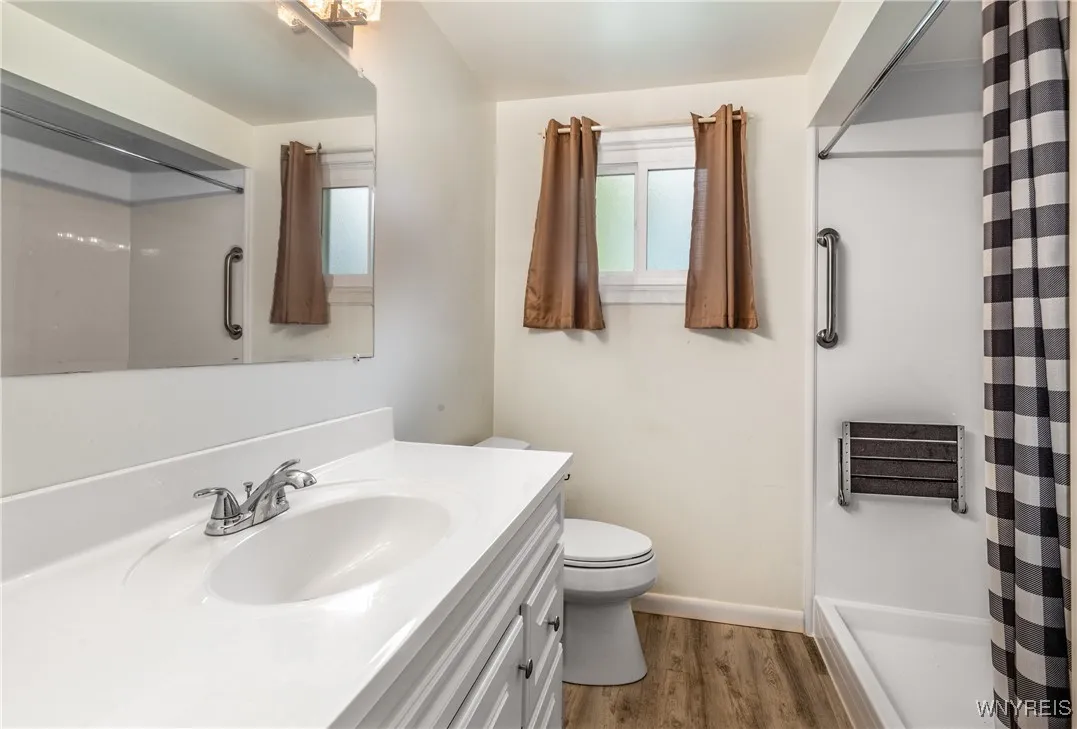 11094 Fairview Drive, Alden, New York 14086, Alden, New York 14086, 3 Bedrooms Bedrooms, 6 Rooms Rooms,1 BathroomBathrooms,Residential,Closed,11094 Fairview Drive, Alden, New York 14086,0,B1633322