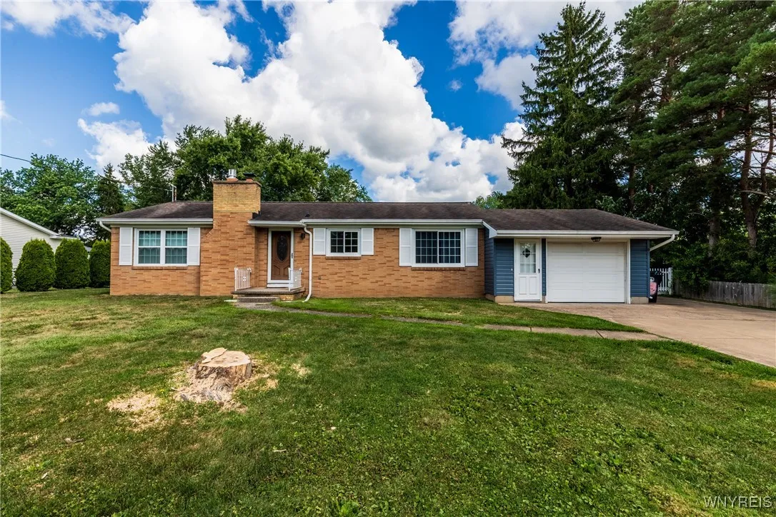 11094 Fairview Drive, Alden, New York 14086, Alden, New York 14086, 3 Bedrooms Bedrooms, 6 Rooms Rooms,1 BathroomBathrooms,Residential,Closed,11094 Fairview Drive, Alden, New York 14086,0,B1633322