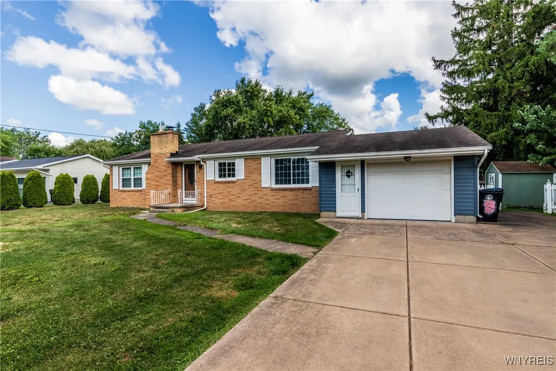 11094 Fairview Drive, Alden, New York 14086, Alden, New York 14086, 3 Bedrooms Bedrooms, 6 Rooms Rooms,1 BathroomBathrooms,Residential,Closed,11094 Fairview Drive, Alden, New York 14086,0,B1633322