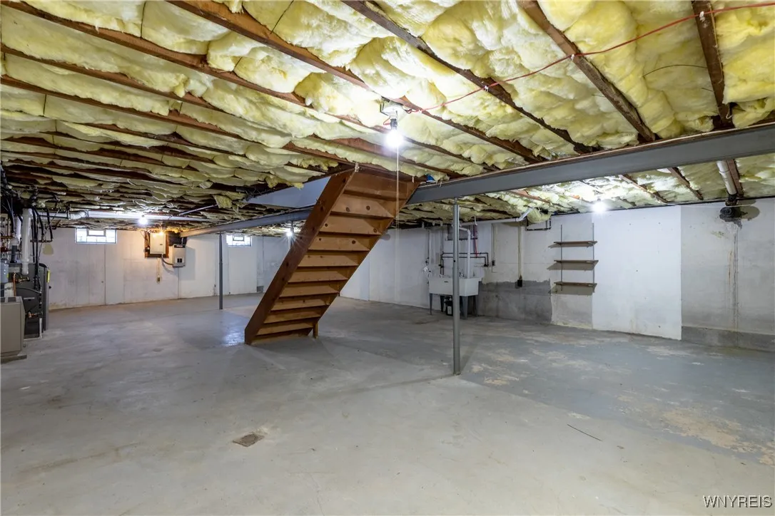 11094 Fairview Drive, Alden, New York 14086, Alden, New York 14086, 3 Bedrooms Bedrooms, 6 Rooms Rooms,1 BathroomBathrooms,Residential,Closed,11094 Fairview Drive, Alden, New York 14086,0,B1633322