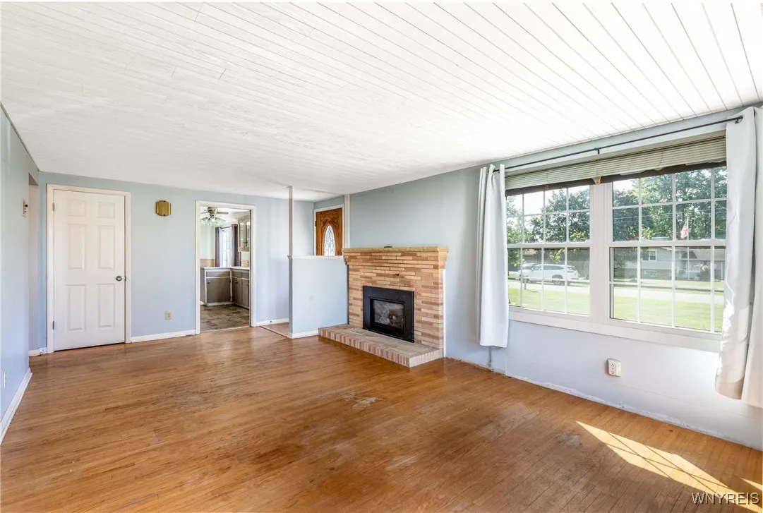 11094 Fairview Drive, Alden, New York 14086, Alden, New York 14086, 3 Bedrooms Bedrooms, 6 Rooms Rooms,1 BathroomBathrooms,Residential,Closed,11094 Fairview Drive, Alden, New York 14086,0,B1633322