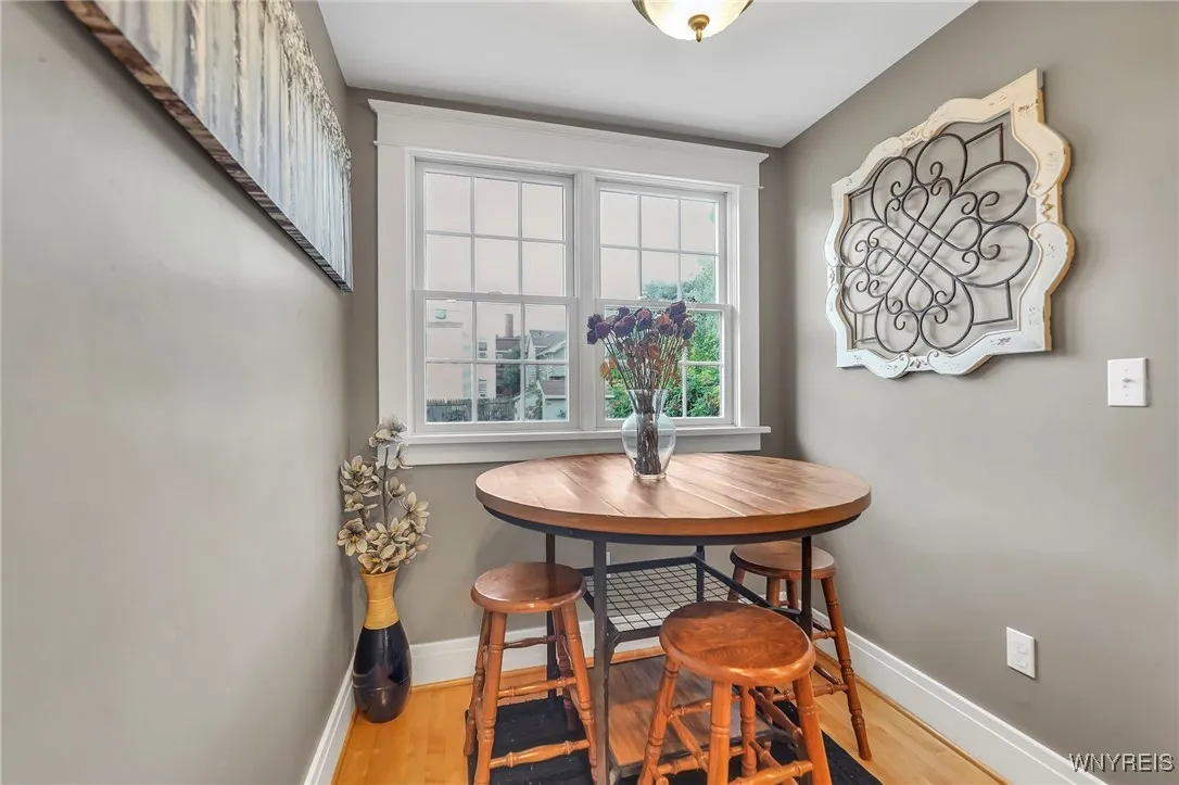 291 Tremont Avenue, Tonawanda, New York 14217, Tonawanda, New York 14217, 3 Bedrooms Bedrooms, 7 Rooms Rooms,1 BathroomBathrooms,Residential Lease,For Rent,291 Tremont Avenue, Tonawanda, New York 14217,0,B1634182