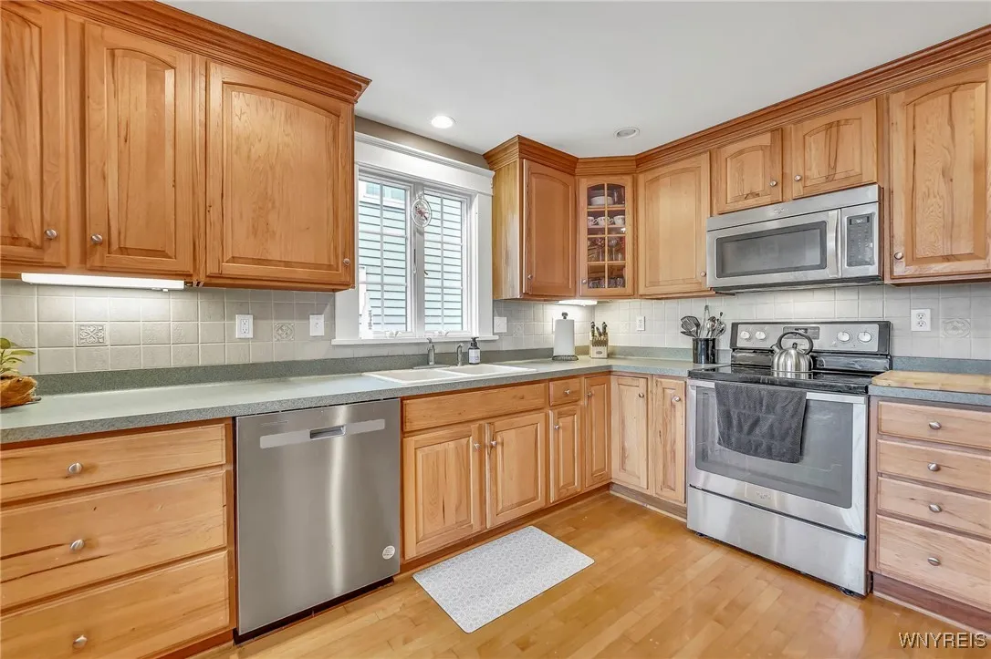291 Tremont Avenue, Tonawanda, New York 14217, Tonawanda, New York 14217, 3 Bedrooms Bedrooms, 7 Rooms Rooms,1 BathroomBathrooms,Residential Lease,For Rent,291 Tremont Avenue, Tonawanda, New York 14217,0,B1634182