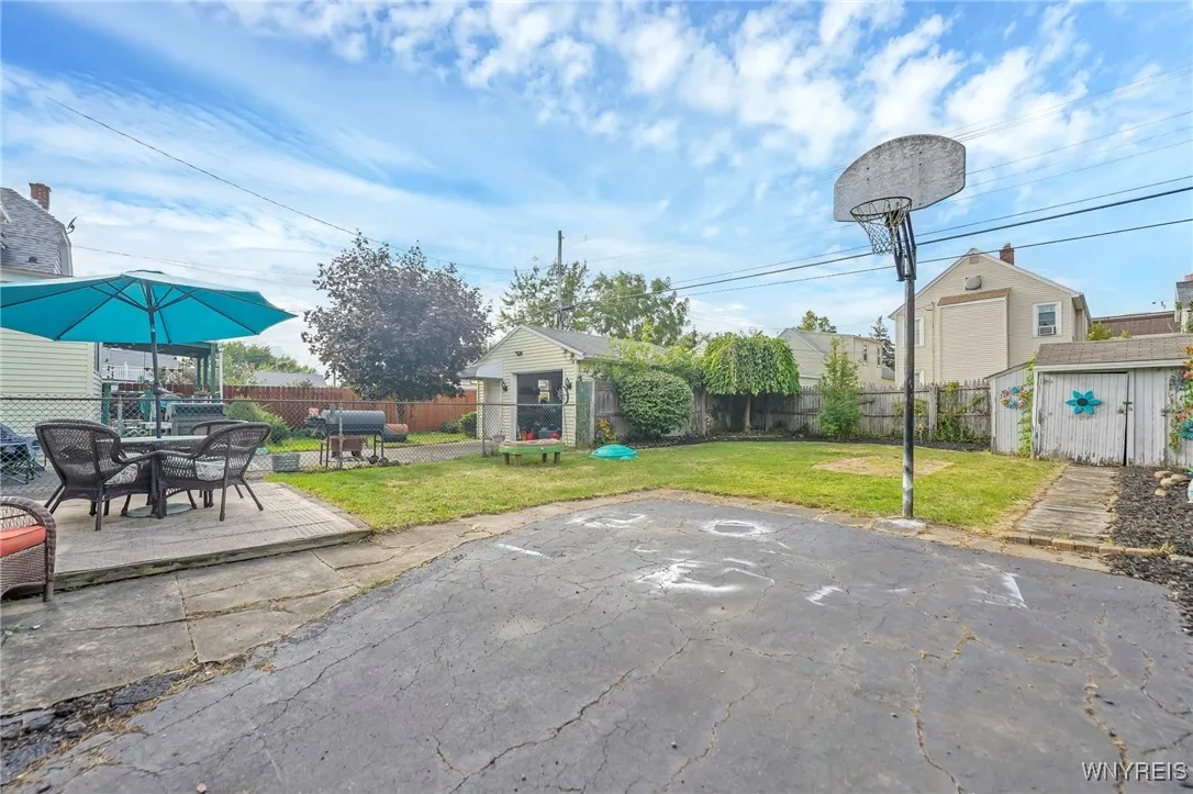 291 Tremont Avenue, Tonawanda, New York 14217, Tonawanda, New York 14217, 3 Bedrooms Bedrooms, 7 Rooms Rooms,1 BathroomBathrooms,Residential Lease,For Rent,291 Tremont Avenue, Tonawanda, New York 14217,0,B1634182