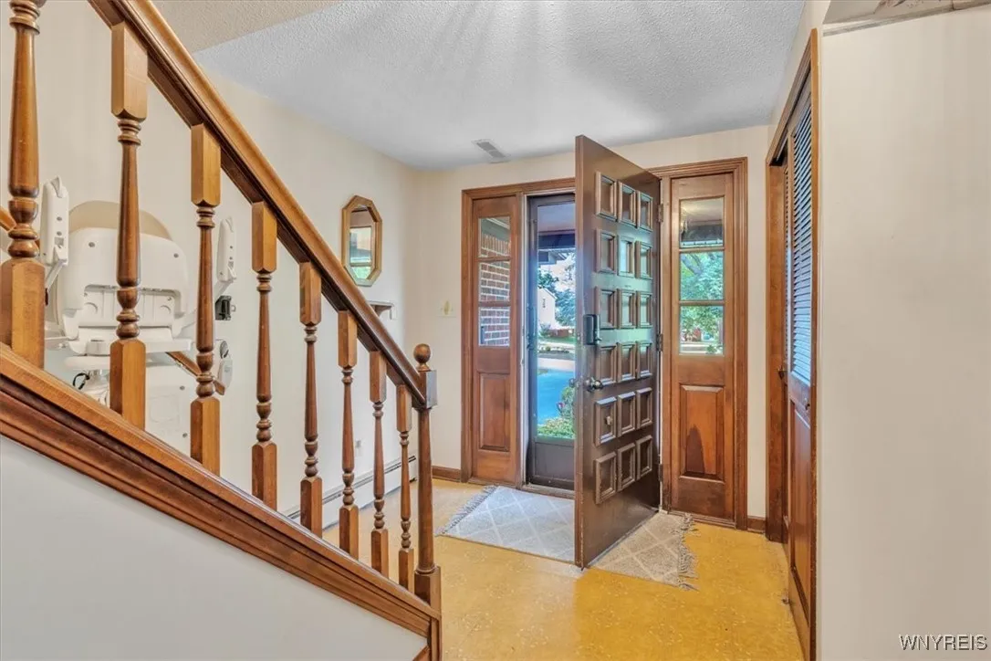 401 Elma Meadow Lane, Elma, New York 14059, Elma, New York 14059, 4 Bedrooms Bedrooms, 9 Rooms Rooms,1 BathroomBathrooms,Residential,Closed,401 Elma Meadow Lane, Elma, New York 14059,0,B1633767