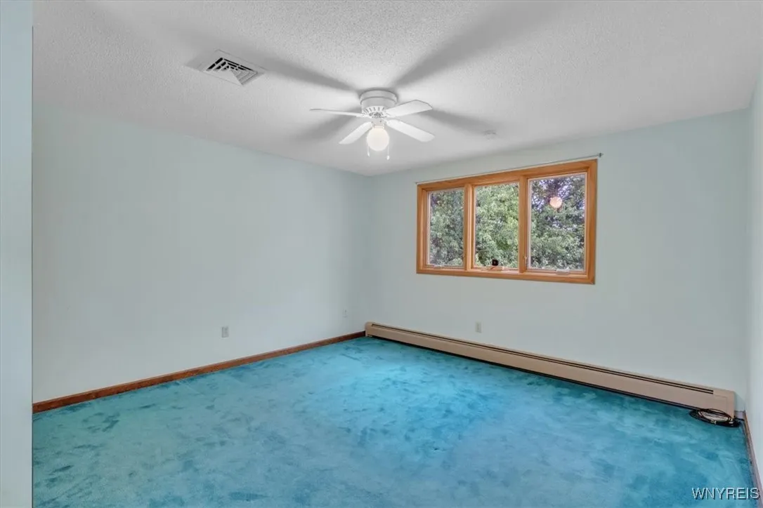 401 Elma Meadow Lane, Elma, New York 14059, Elma, New York 14059, 4 Bedrooms Bedrooms, 9 Rooms Rooms,1 BathroomBathrooms,Residential,Closed,401 Elma Meadow Lane, Elma, New York 14059,0,B1633767