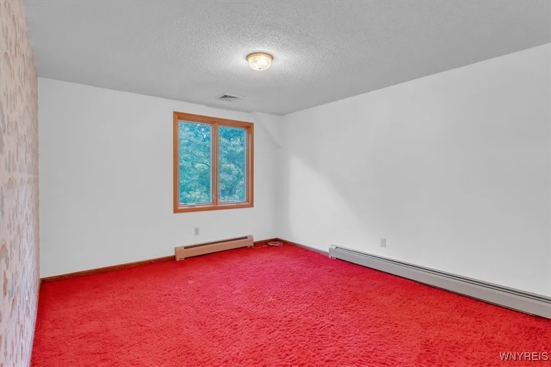 401 Elma Meadow Lane, Elma, New York 14059, Elma, New York 14059, 4 Bedrooms Bedrooms, 9 Rooms Rooms,1 BathroomBathrooms,Residential,Closed,401 Elma Meadow Lane, Elma, New York 14059,0,B1633767