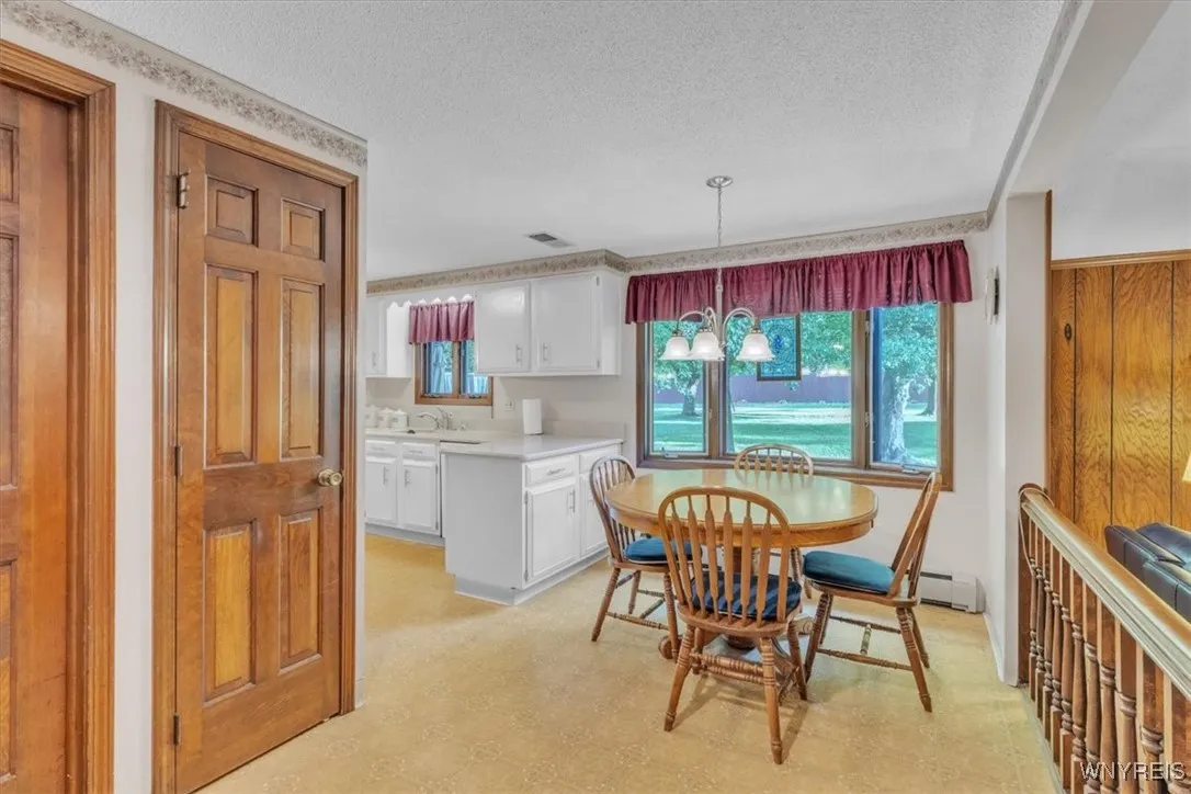 401 Elma Meadow Lane, Elma, New York 14059, Elma, New York 14059, 4 Bedrooms Bedrooms, 9 Rooms Rooms,1 BathroomBathrooms,Residential,Closed,401 Elma Meadow Lane, Elma, New York 14059,0,B1633767