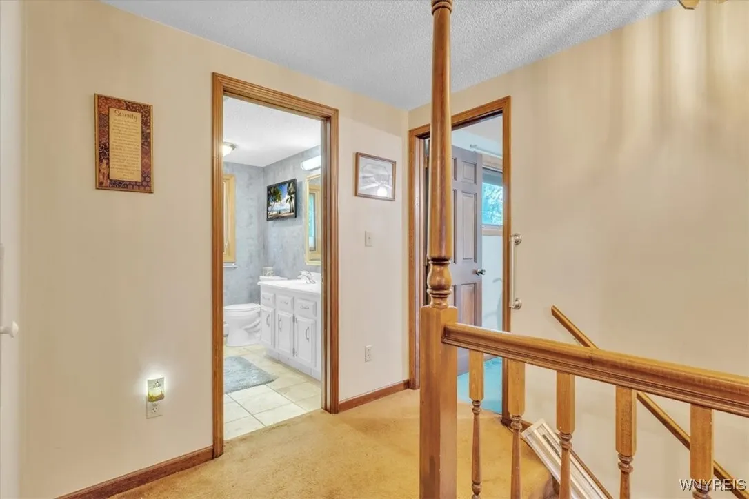 401 Elma Meadow Lane, Elma, New York 14059, Elma, New York 14059, 4 Bedrooms Bedrooms, 9 Rooms Rooms,1 BathroomBathrooms,Residential,Closed,401 Elma Meadow Lane, Elma, New York 14059,0,B1633767