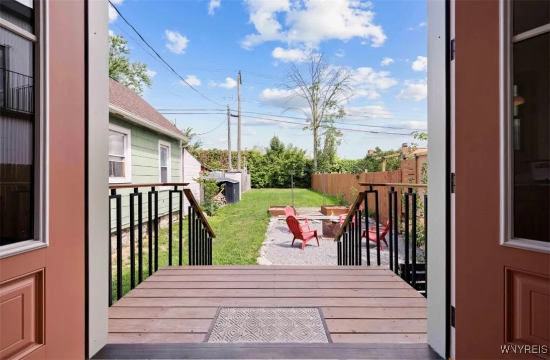 19 Lawrence Place, Buffalo, New York 14213, Buffalo, New York 14213, 2 Bedrooms Bedrooms, 7 Rooms Rooms,1 BathroomBathrooms,Residential,For Sale,19 Lawrence Place, Buffalo, New York 14213,0,B1633999
