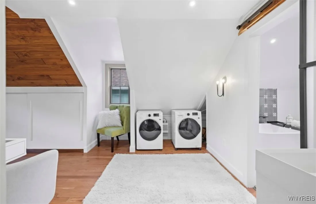 19 Lawrence Place, Buffalo, New York 14213, Buffalo, New York 14213, 2 Bedrooms Bedrooms, 7 Rooms Rooms,1 BathroomBathrooms,Residential,For Sale,19 Lawrence Place, Buffalo, New York 14213,0,B1633999