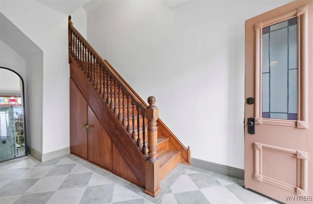 19 Lawrence Place, Buffalo, New York 14213, Buffalo, New York 14213, 2 Bedrooms Bedrooms, 7 Rooms Rooms,1 BathroomBathrooms,Residential,For Sale,19 Lawrence Place, Buffalo, New York 14213,0,B1633999