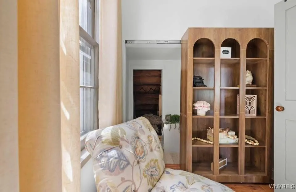 19 Lawrence Place, Buffalo, New York 14213, Buffalo, New York 14213, 2 Bedrooms Bedrooms, 7 Rooms Rooms,1 BathroomBathrooms,Residential,For Sale,19 Lawrence Place, Buffalo, New York 14213,0,B1633999