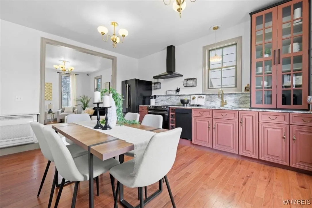 19 Lawrence Place, Buffalo, New York 14213, Buffalo, New York 14213, 2 Bedrooms Bedrooms, 7 Rooms Rooms,1 BathroomBathrooms,Residential,For Sale,19 Lawrence Place, Buffalo, New York 14213,0,B1633999