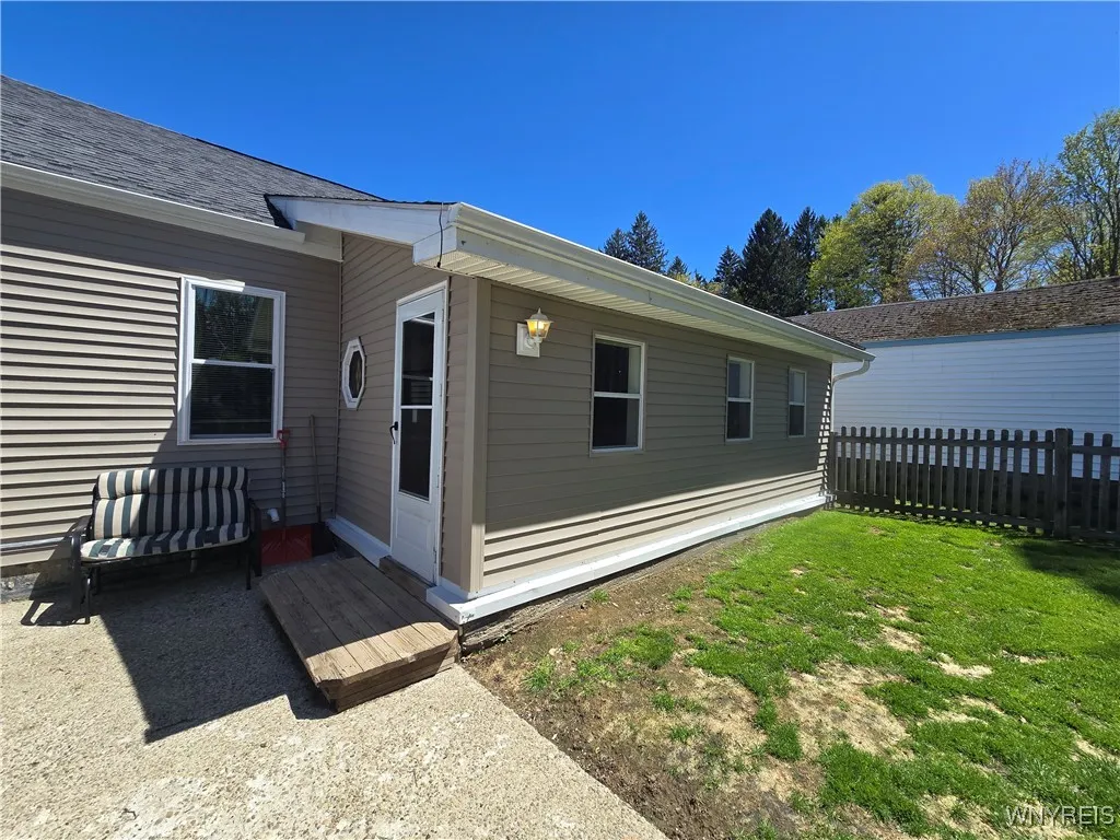 3 Medbury, Cuba, New York 14727, Cuba, New York 14727, 3 Bedrooms Bedrooms, 7 Rooms Rooms,1 BathroomBathrooms,Residential,For Sale,3 Medbury, Cuba, New York 14727,0,B1634232