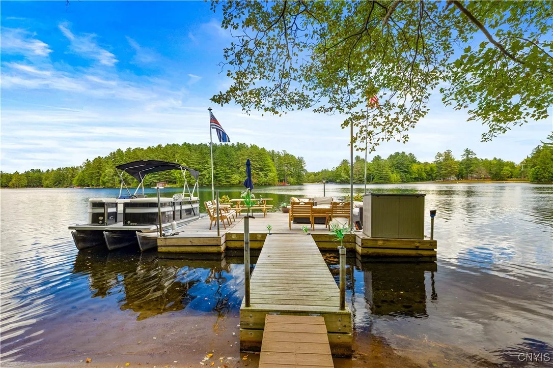 Dock