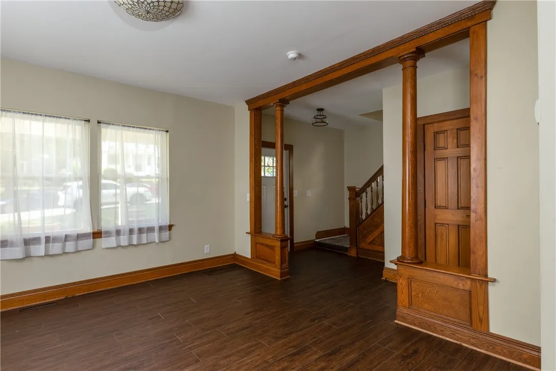 Livingroom with huge picture windows