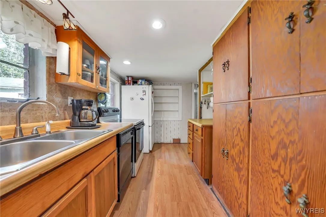 9425 Peck Hill Road, Dayton, New York 14070, Dayton, New York 14070, 2 Bedrooms Bedrooms, 7 Rooms Rooms,1 BathroomBathrooms,Residential,For Sale,9425 Peck Hill Road, Dayton, New York 14070,0,B1634233