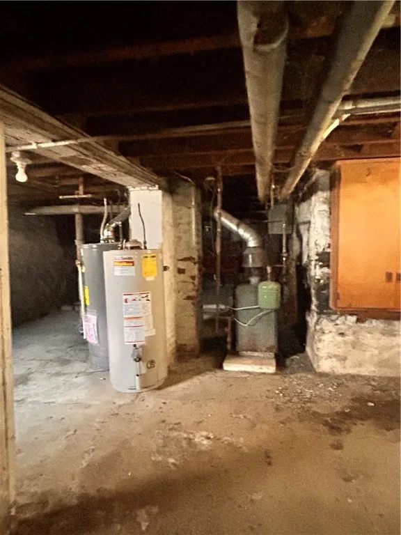 68 Weaver Street, Rochester, New York 14621, Rochester, New York 14621, 4 Bedrooms Bedrooms, 7 Rooms Rooms,1 BathroomBathrooms,Residential,For Sale,68 Weaver Street, Rochester, New York 14621,0,R1633829