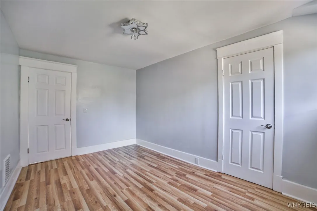 319 Lisbon Avenue 2, Buffalo, New York 14215, Buffalo, New York 14215, 6 Bedrooms Bedrooms, ,2 BathroomsBathrooms,Residential,For Sale,319 Lisbon Avenue 2, Buffalo, New York 14215,0,B1634243
