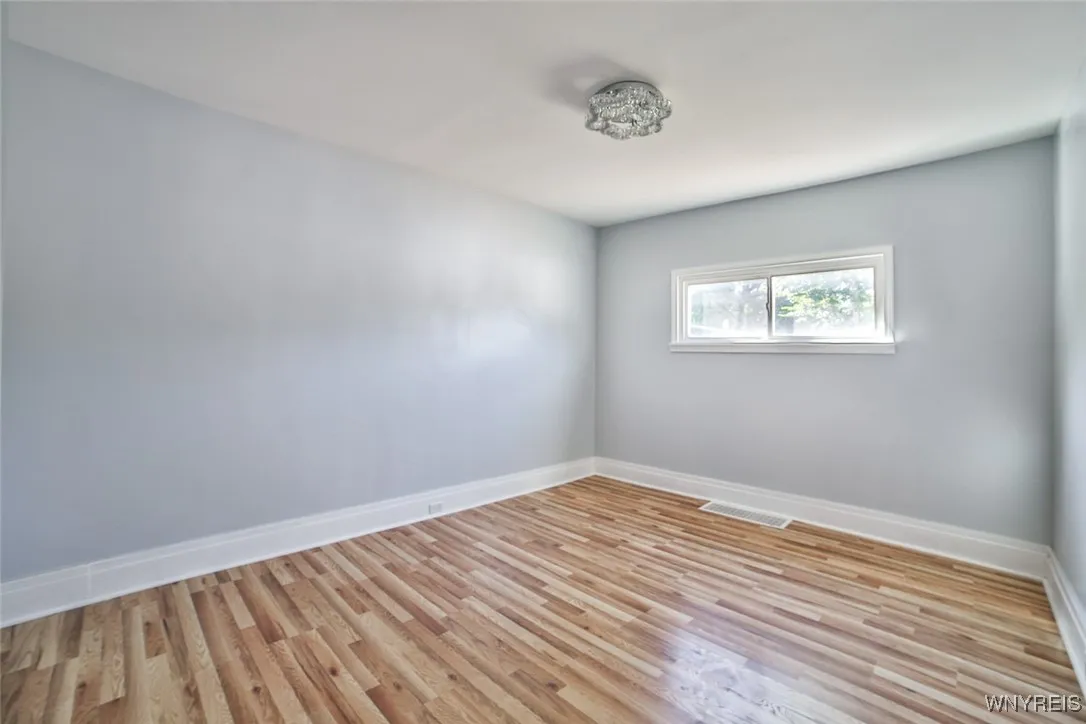 319 Lisbon Avenue 2, Buffalo, New York 14215, Buffalo, New York 14215, 6 Bedrooms Bedrooms, ,2 BathroomsBathrooms,Residential,For Sale,319 Lisbon Avenue 2, Buffalo, New York 14215,0,B1634243