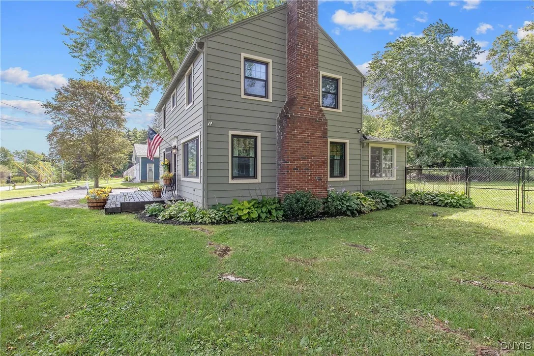 339 West Genesee Street, Sullivan, New York 13037, Sullivan, New York 13037, 3 Bedrooms Bedrooms, 7 Rooms Rooms,1 BathroomBathrooms,Residential,For Sale,339 West Genesee Street, Sullivan, New York 13037,0,S1634127