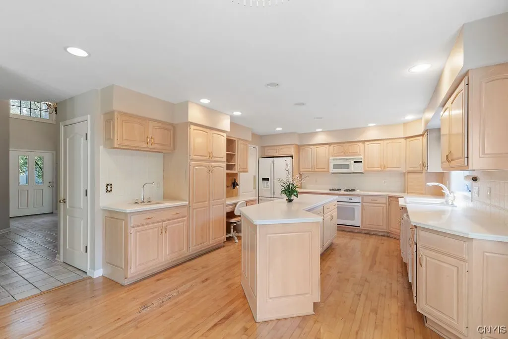 Maple Kitchen