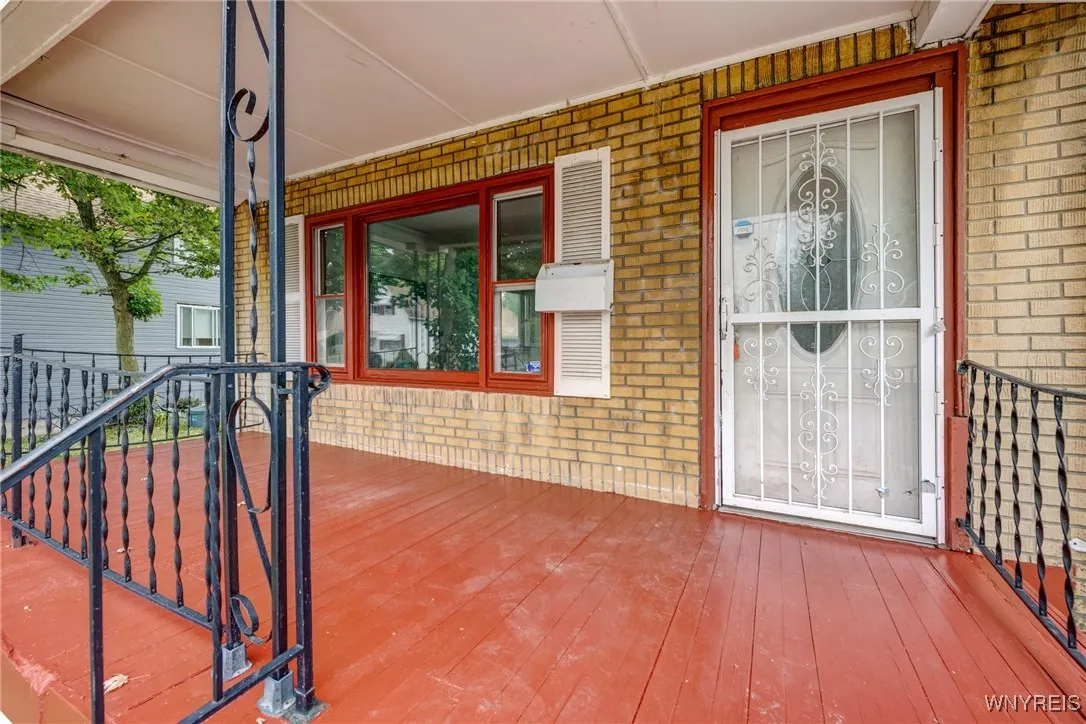 235 Courtland Avenue, Buffalo, New York 14215, Buffalo, New York 14215, 4 Bedrooms Bedrooms, 7 Rooms Rooms,1 BathroomBathrooms,Residential,For Sale,235 Courtland Avenue, Buffalo, New York 14215,0,B1634263