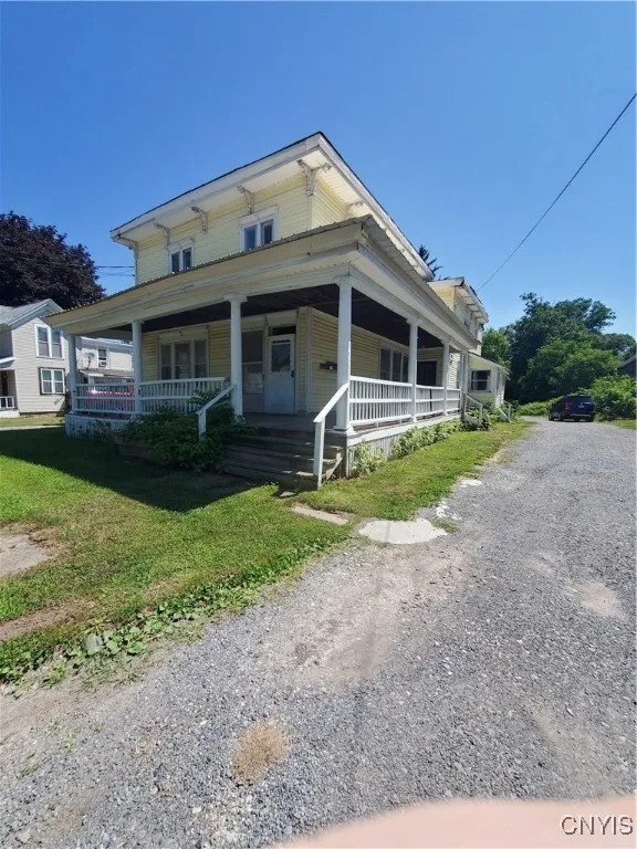 218 North Main Street, Lenox, New York 13032, Lenox, New York 13032, 6 Bedrooms Bedrooms, ,4 BathroomsBathrooms,Residential,For Sale,218 North Main Street, Lenox, New York 13032,0,S1633920