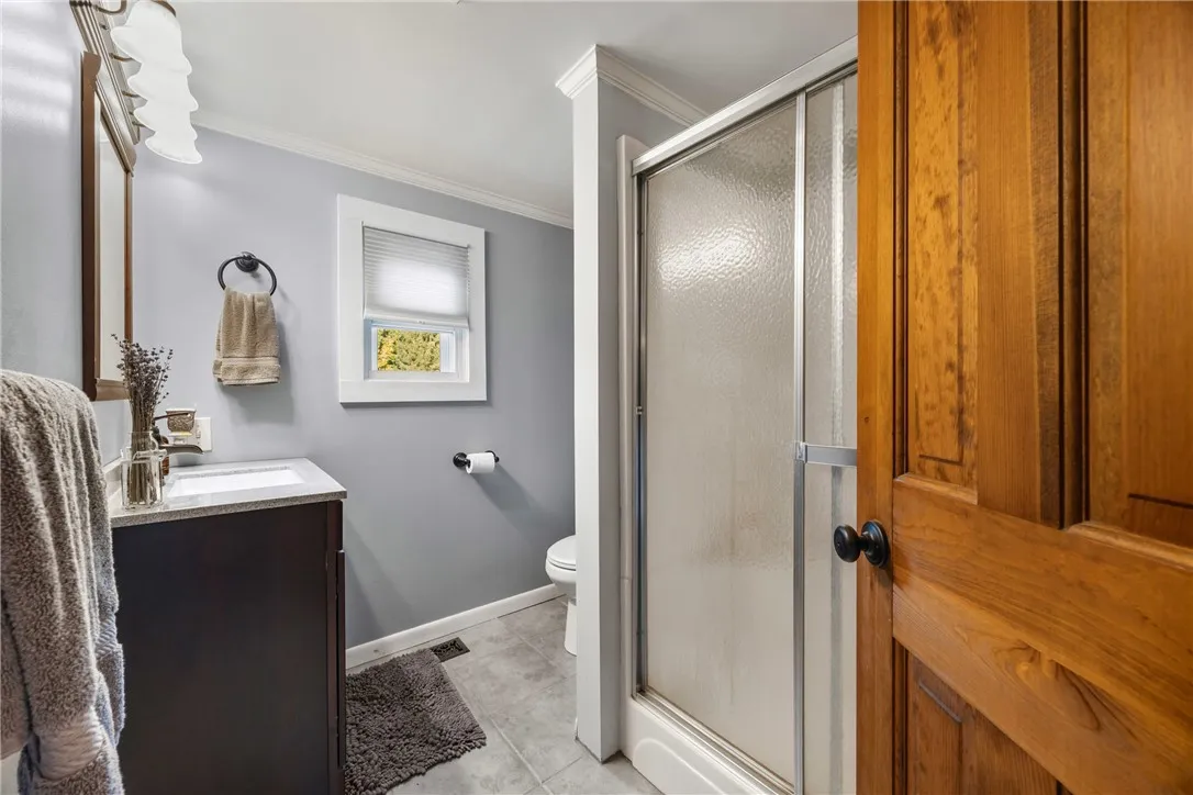 First floor full bath