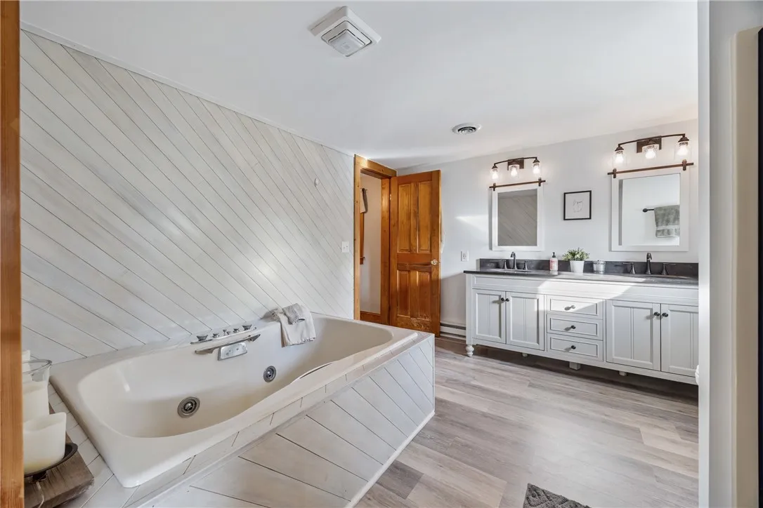 Upstairs primary bath