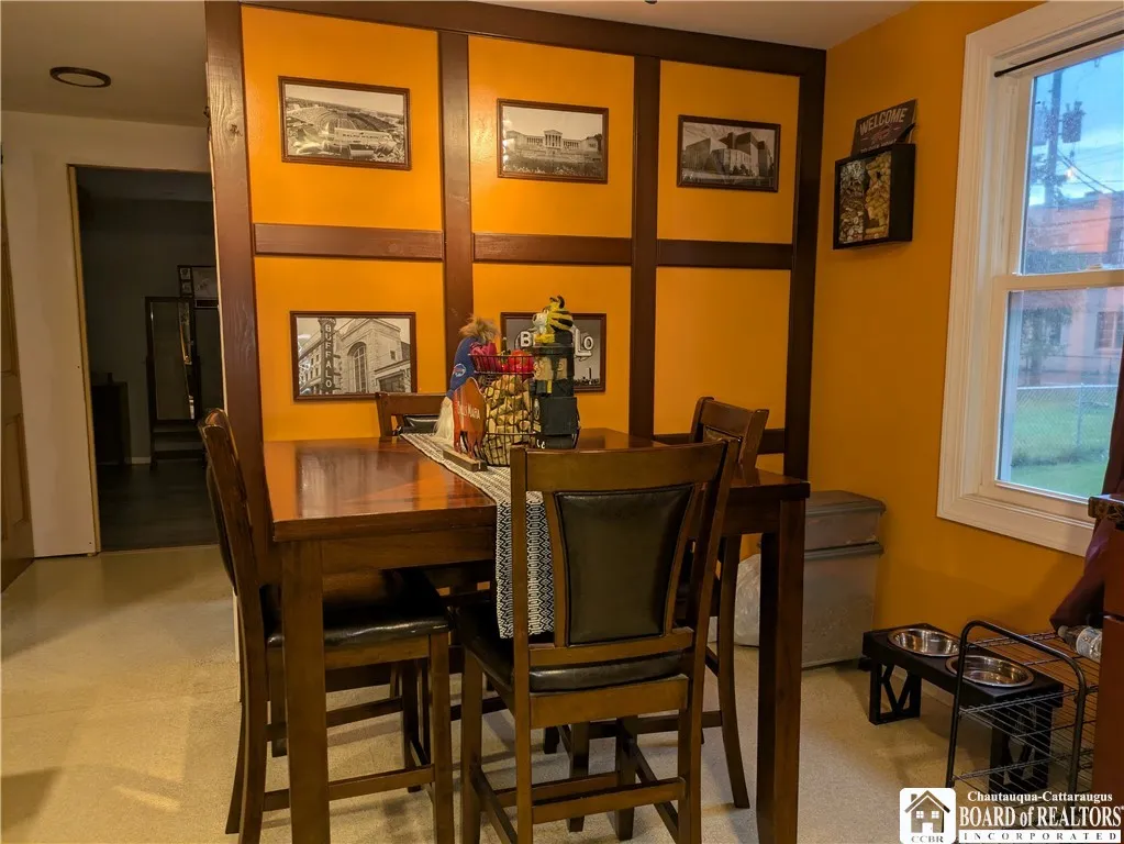 296 Glencove Road, Tonawanda, New York 14223, Tonawanda, New York 14223, 3 Bedrooms Bedrooms, 7 Rooms Rooms,1 BathroomBathrooms,Residential,For Sale,296 Glencove Road, Tonawanda, New York 14223,0,R1634038