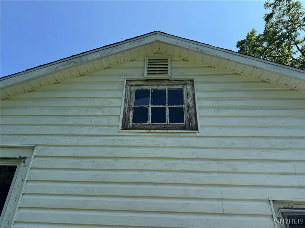 1009 Clinton Street Rd Road, Attica, New York 1401, Bennington, New York 14011, 3 Bedrooms Bedrooms, 7 Rooms Rooms,1 BathroomBathrooms,Residential,For Sale,1009 Clinton Street Rd Road, Attica, New York 1401,0,B1634200