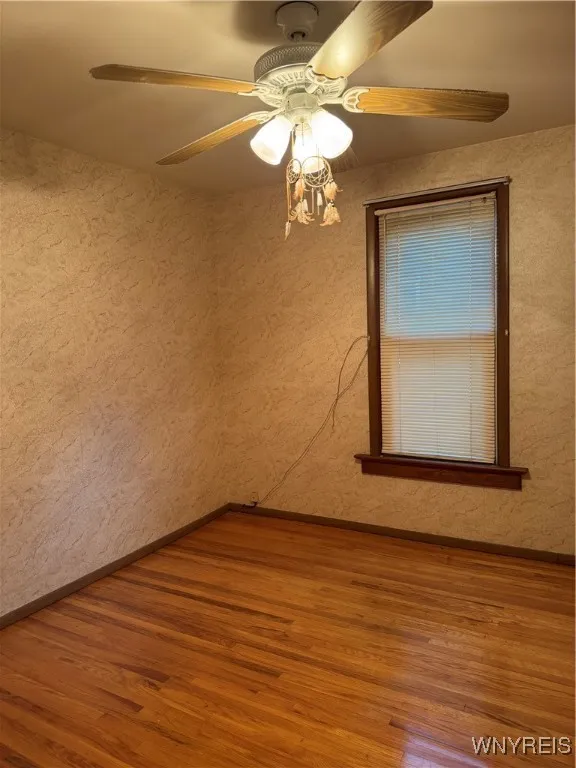 139 Como Avenue, Buffalo, New York 14220, Buffalo, New York 14220, 3 Bedrooms Bedrooms, 6 Rooms Rooms,1 BathroomBathrooms,Residential,For Sale,139 Como Avenue, Buffalo, New York 14220,0,B1634042