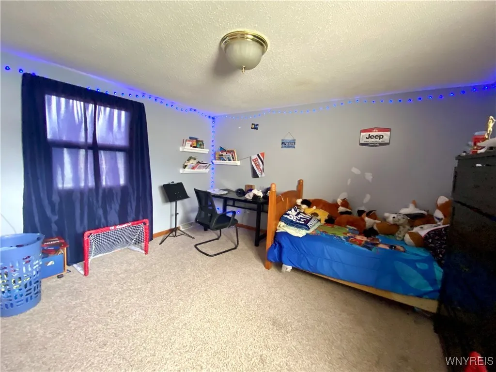 3380 Creekview Drive, Hamburg, New York 14075, Hamburg, New York 14075, 4 Bedrooms Bedrooms, 8 Rooms Rooms,2 BathroomsBathrooms,Residential,Closed,3380 Creekview Drive, Hamburg, New York 14075,0,B1634198