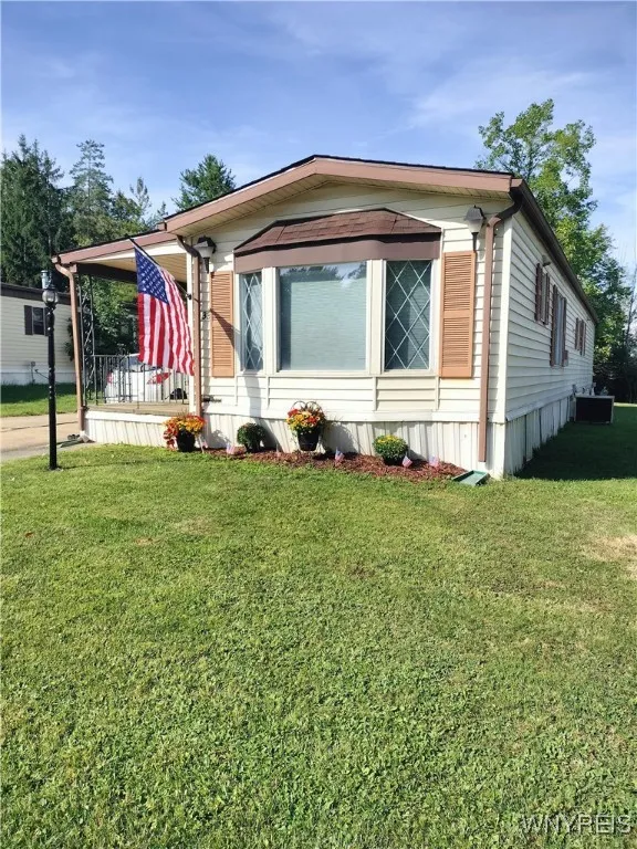33 Waterview Parkway, Hamburg, New York 14075, Hamburg, New York 14075, 2 Bedrooms Bedrooms, 7 Rooms Rooms,1 BathroomBathrooms,Residential,For Sale,33 Waterview Parkway, Hamburg, New York 14075,0,B1633740