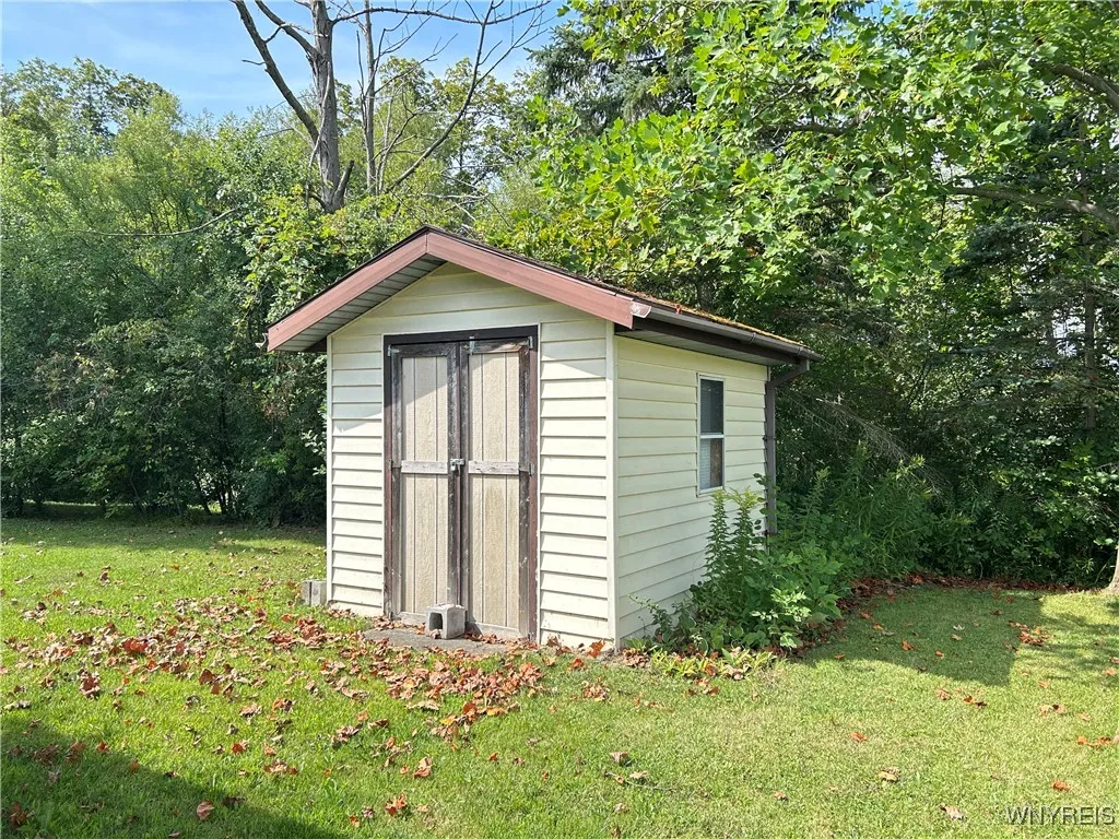 Shed