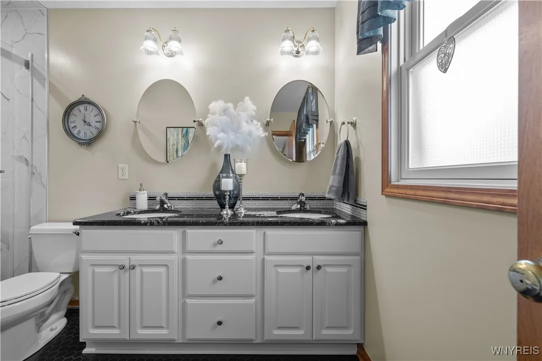 30 Thornapple Lane, Orchard Park, New York 14127, Orchard Park, New York 14127, 3 Bedrooms Bedrooms, 9 Rooms Rooms,2 BathroomsBathrooms,Residential,For Sale,30 Thornapple Lane, Orchard Park, New York 14127,0,B1632989