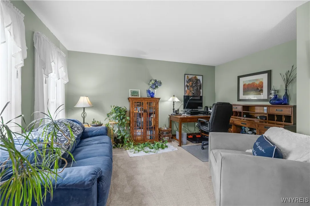 30 Thornapple Lane, Orchard Park, New York 14127, Orchard Park, New York 14127, 3 Bedrooms Bedrooms, 9 Rooms Rooms,2 BathroomsBathrooms,Residential,For Sale,30 Thornapple Lane, Orchard Park, New York 14127,0,B1632989