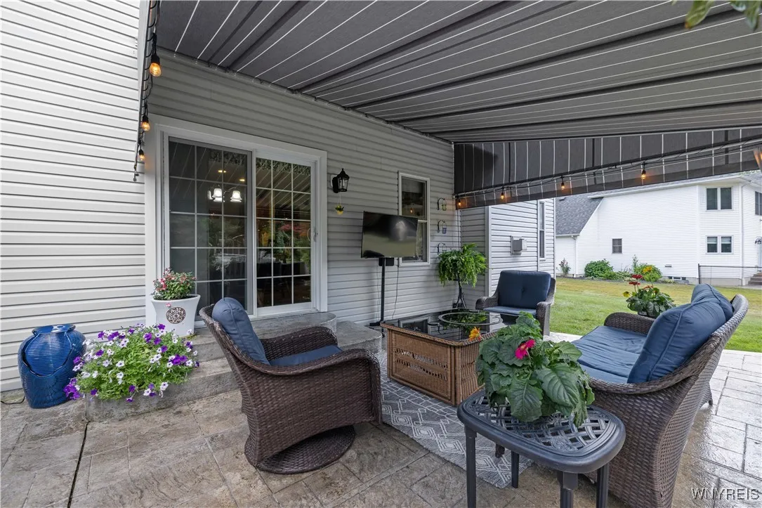 30 Thornapple Lane, Orchard Park, New York 14127, Orchard Park, New York 14127, 3 Bedrooms Bedrooms, 9 Rooms Rooms,2 BathroomsBathrooms,Residential,For Sale,30 Thornapple Lane, Orchard Park, New York 14127,0,B1632989