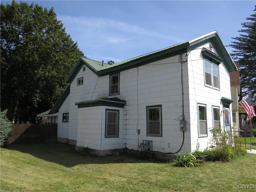 3 Marshall Avenue, German Flatts, New York 13407, German Flatts, New York 13407, 3 Bedrooms Bedrooms, 7 Rooms Rooms,1 BathroomBathrooms,Residential,For Sale,3 Marshall Avenue, German Flatts, New York 13407,0,S1634299