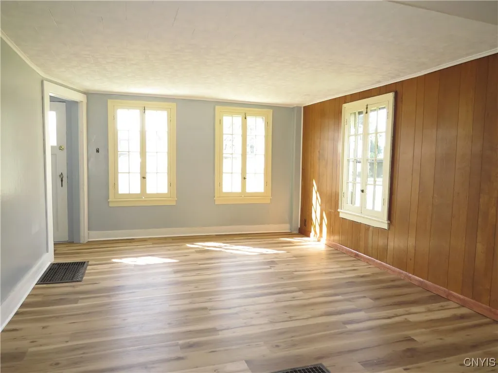 3 Marshall Avenue, German Flatts, New York 13407, German Flatts, New York 13407, 3 Bedrooms Bedrooms, 7 Rooms Rooms,1 BathroomBathrooms,Residential,For Sale,3 Marshall Avenue, German Flatts, New York 13407,0,S1634299