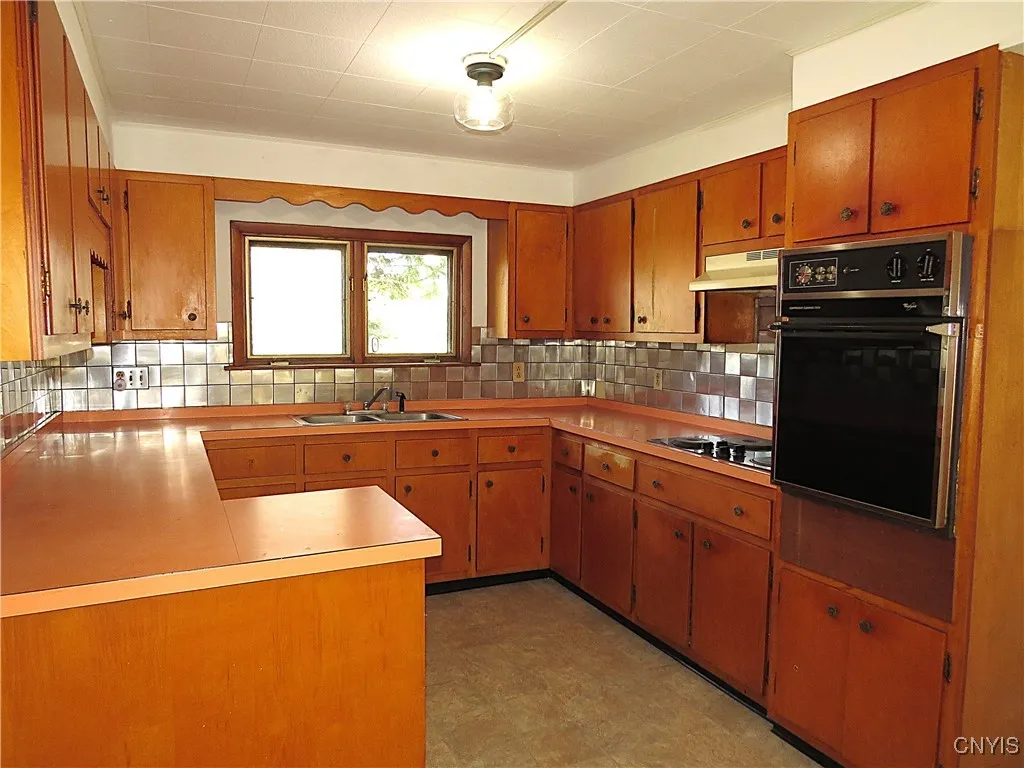 3 Marshall Avenue, German Flatts, New York 13407, German Flatts, New York 13407, 3 Bedrooms Bedrooms, 7 Rooms Rooms,1 BathroomBathrooms,Residential,For Sale,3 Marshall Avenue, German Flatts, New York 13407,0,S1634299