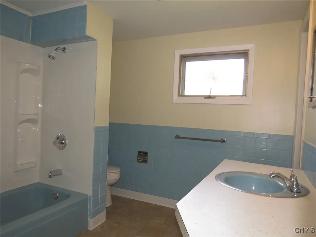 3 Marshall Avenue, German Flatts, New York 13407, German Flatts, New York 13407, 3 Bedrooms Bedrooms, 7 Rooms Rooms,1 BathroomBathrooms,Residential,For Sale,3 Marshall Avenue, German Flatts, New York 13407,0,S1634299