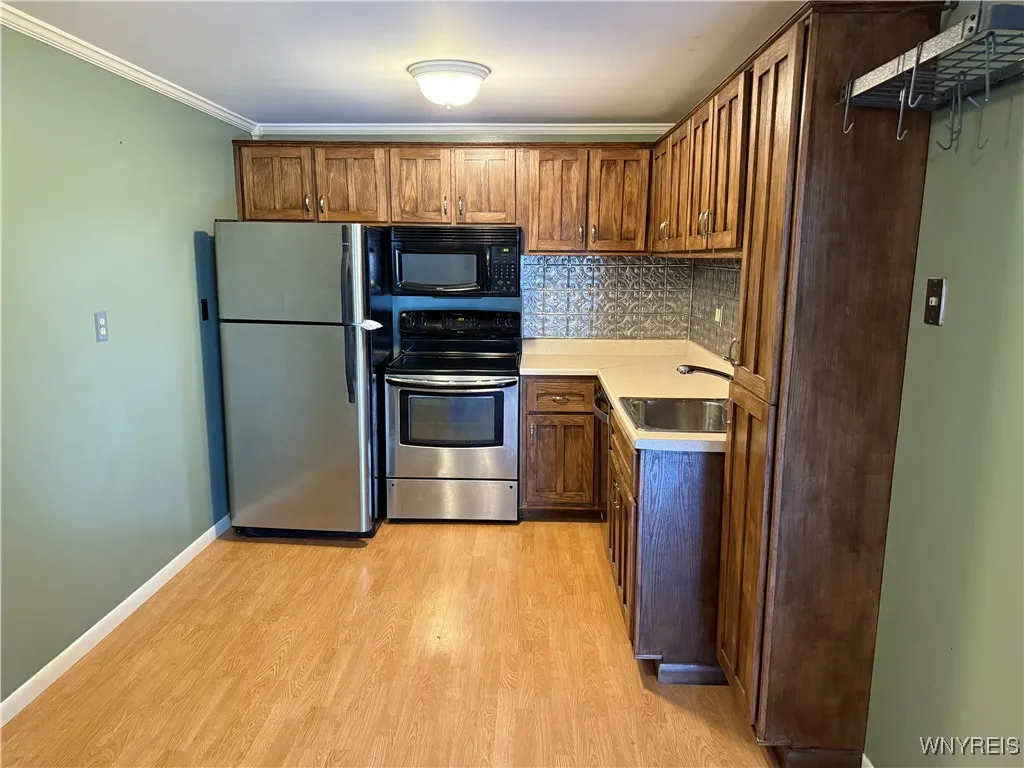 309 North Street 40, Buffalo, New York 14201, Buffalo, New York 14201, 2 Bedrooms Bedrooms, 4 Rooms Rooms,1 BathroomBathrooms,Residential Lease,For Rent,309 North Street 40, Buffalo, New York 14201,0,B1634206